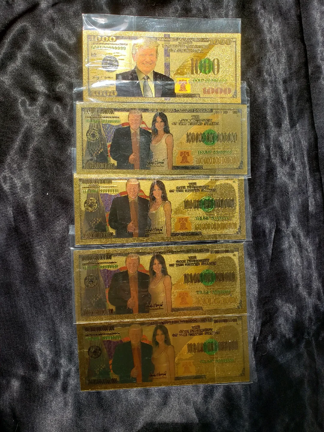 TRUMP, MELANIA n DONALD Novelty Bank NOTES! image indicator(4)