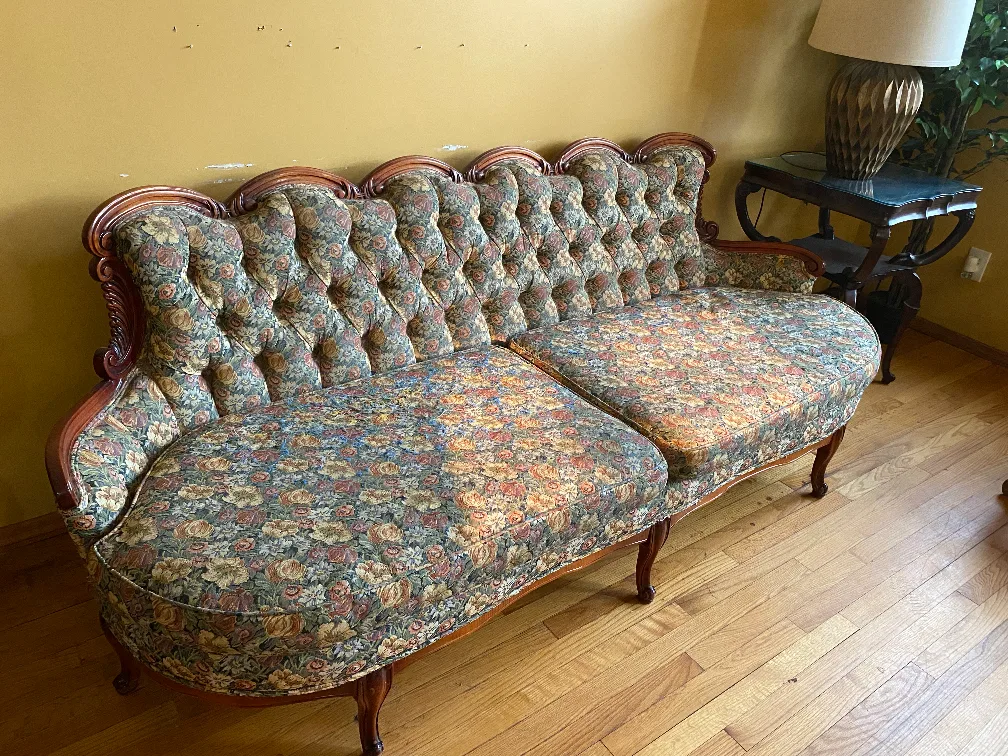 Antique Couch and Chairs image indicator(4)