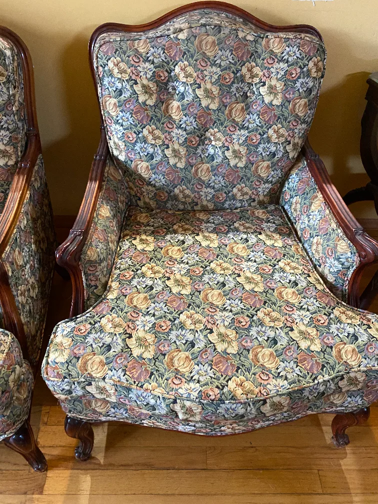 Antique Couch and Chairs image indicator(8)