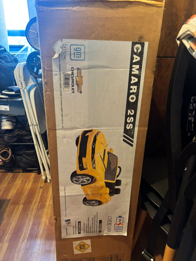 Camaro 2SS Kids Ride On Car - New in Box!