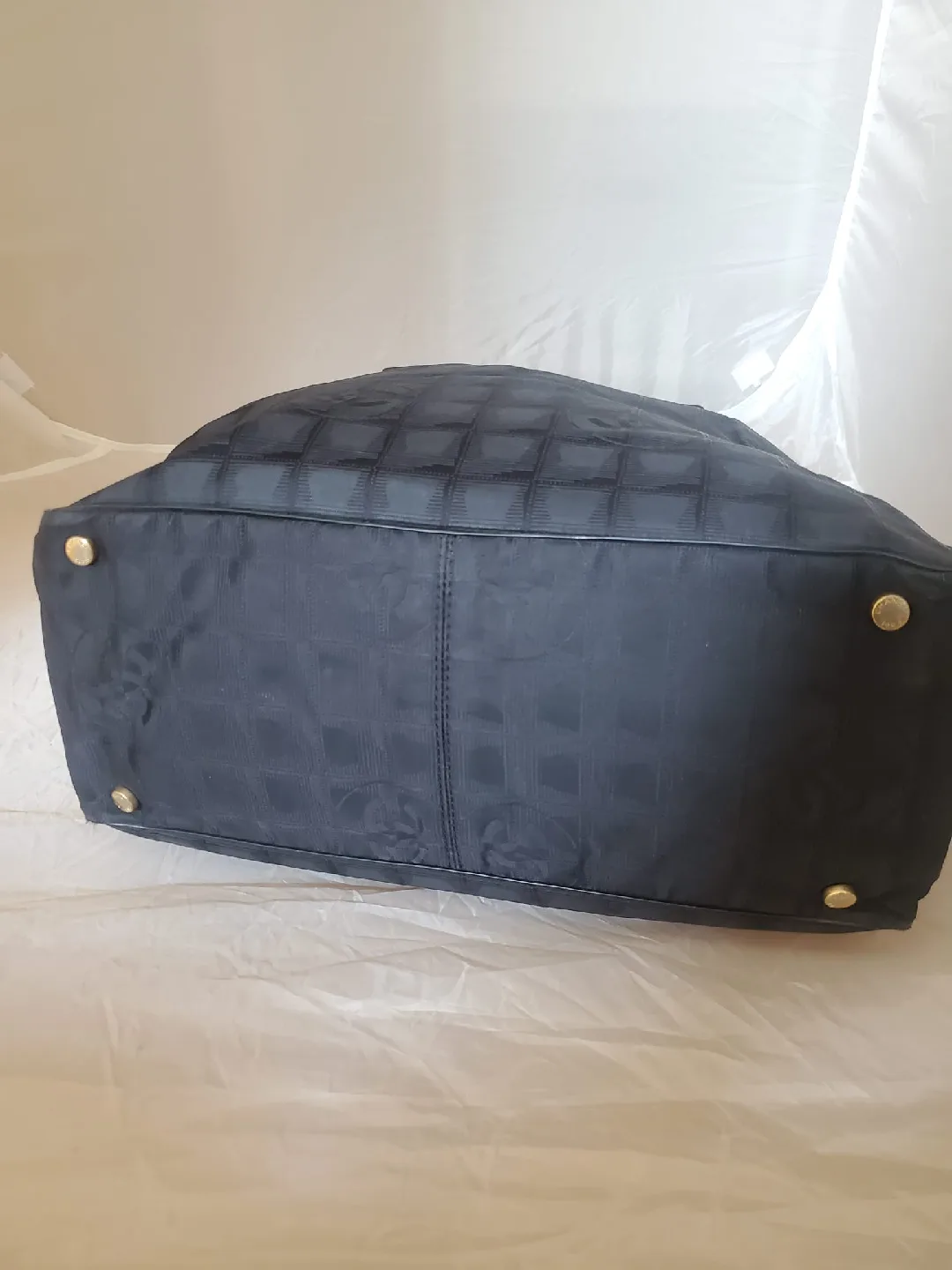 Chanel Black Tote Bag image indicator(4)