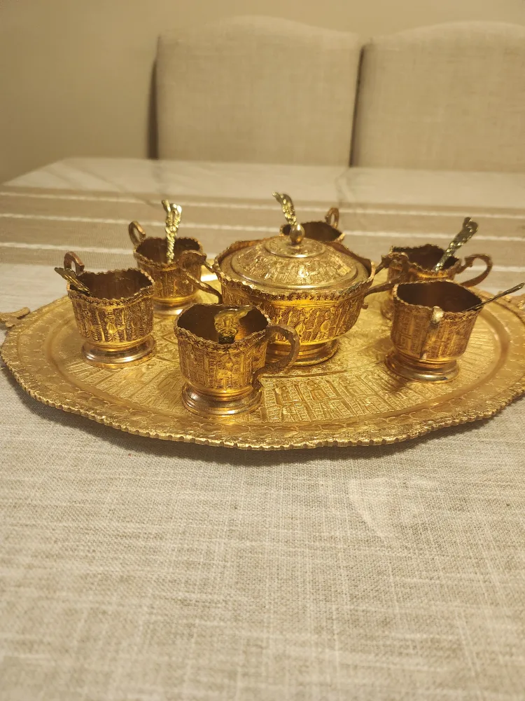 Vintage Gold Tea Set with Tray image indicator(4)