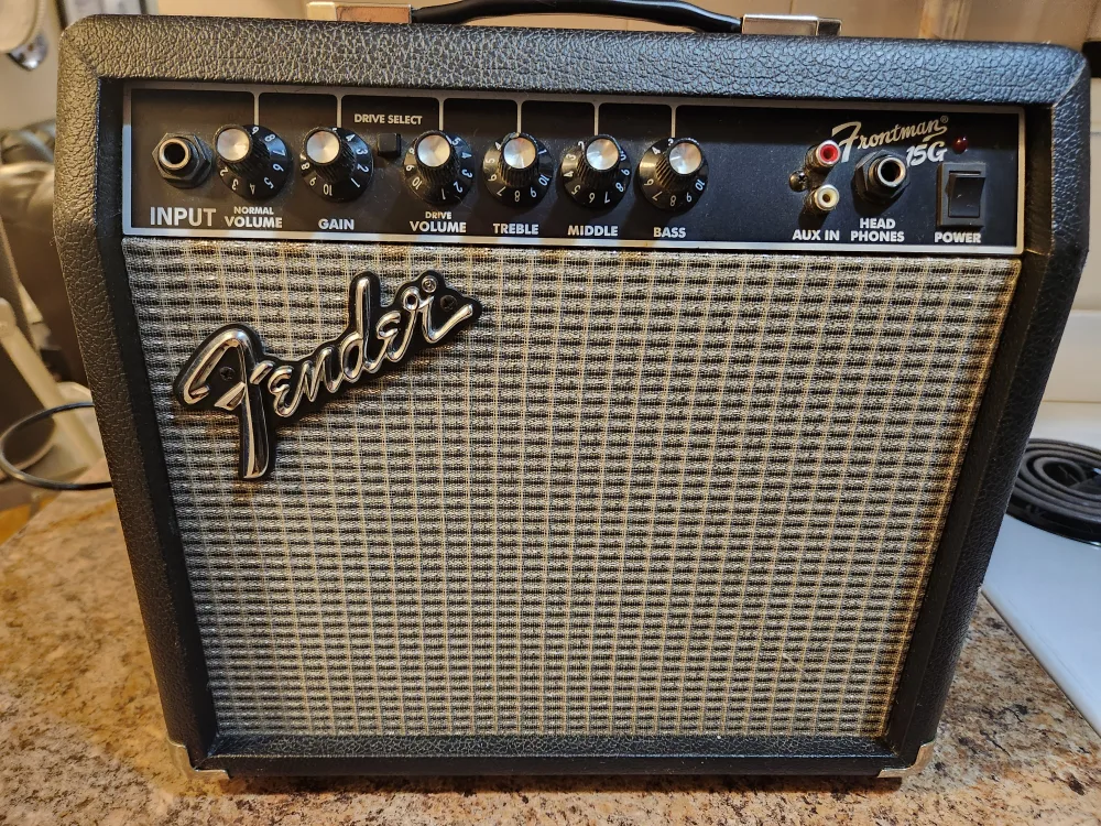 Fender Frontman 15G Guitar Amplifier thumbnail