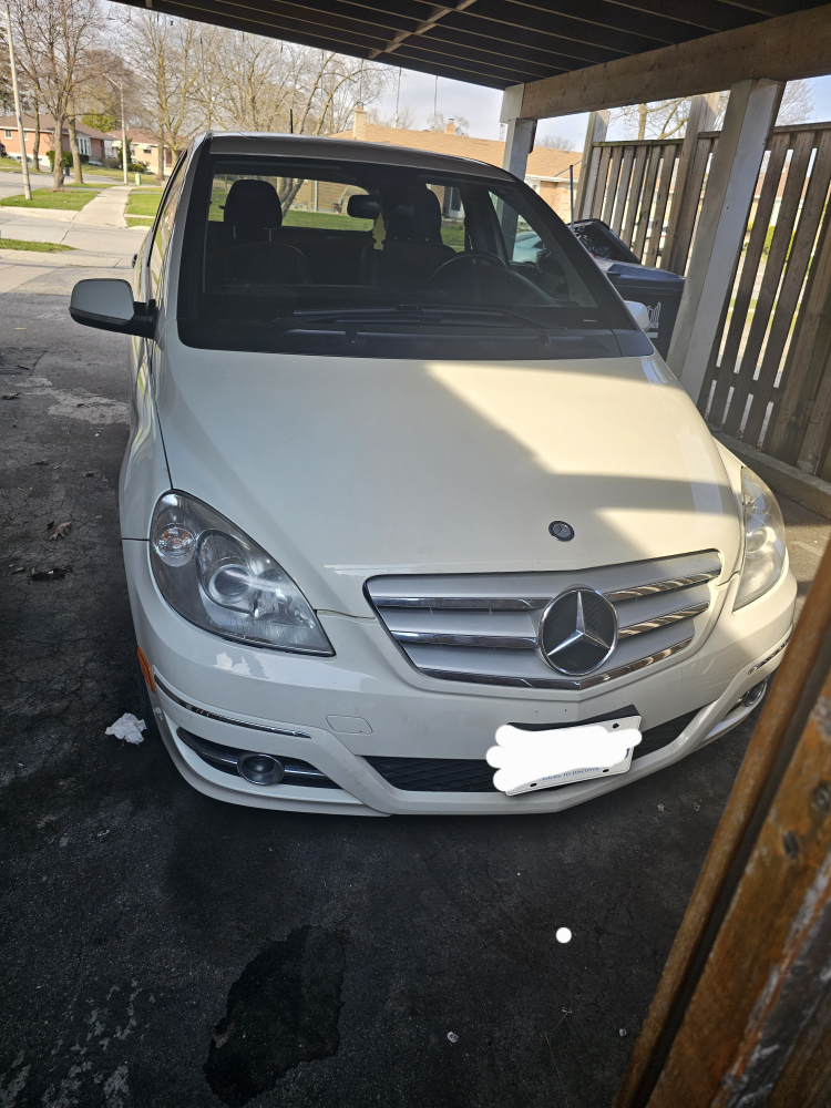2011 B200 Mercedes - photo 3