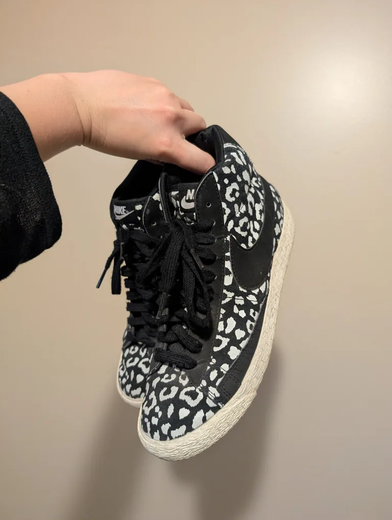 Nike Blazer Mid '77 Leopard Print, Size 7.5 thumbnail
