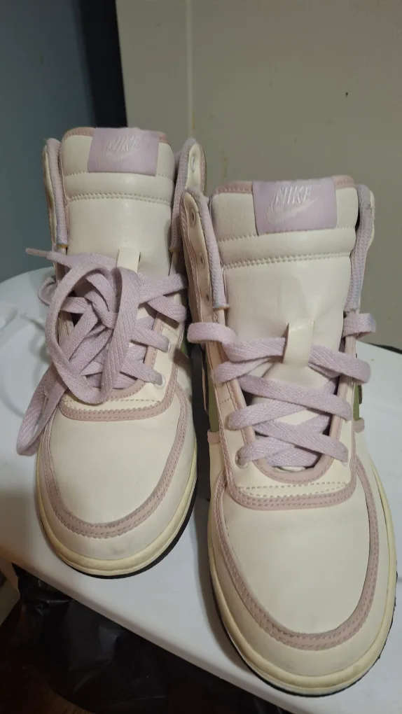 Nike High Top Sneakers image indicator(5)