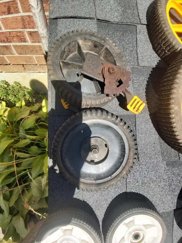 Used Wheels - Assorted Sizes and Types image indicator(2)