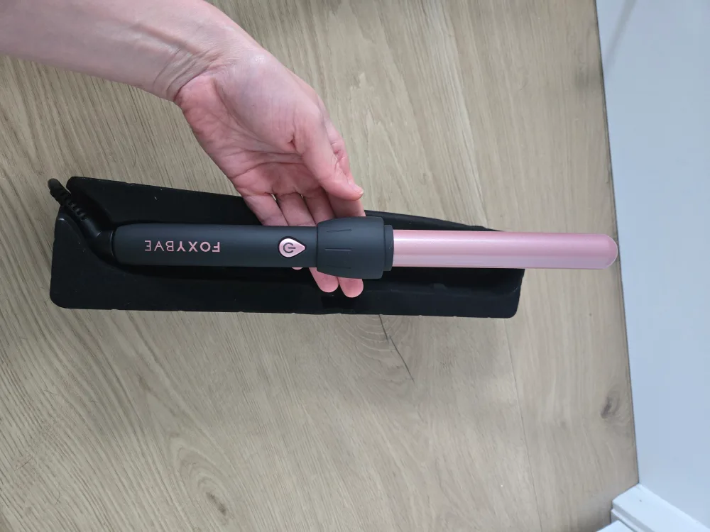 New FOXYBae Rose Gold 25mm Curling Wand 🥕 image indicator(2)