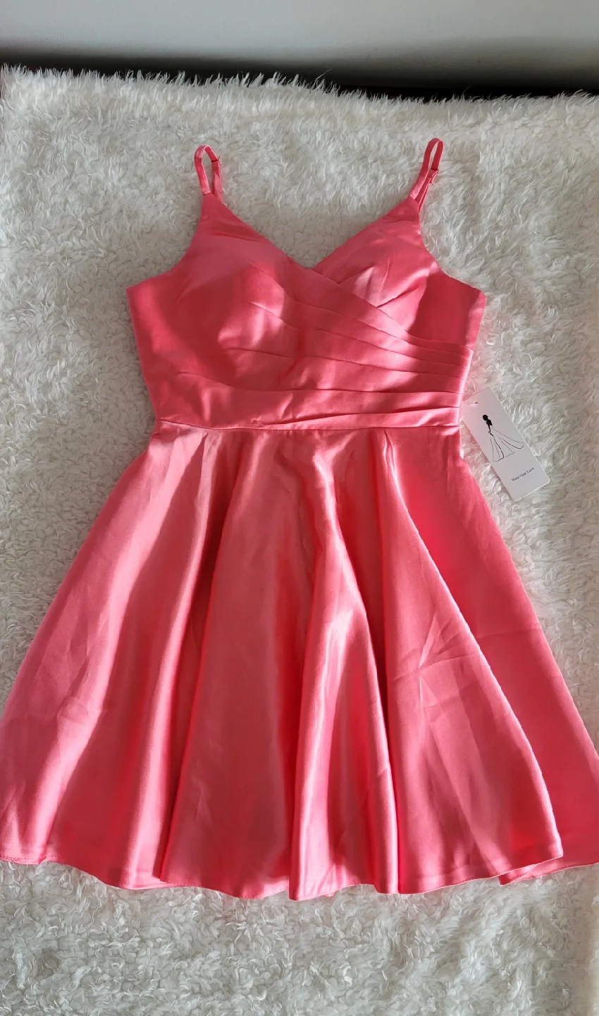 BNWT Coral Formal Dress with Corset Back and Hidden Pockets image indicator(2)