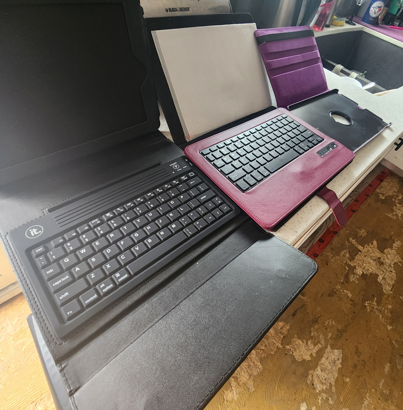 FREEE  Tablet Keyboard Cases/school supplies/craft items.! - photo 3