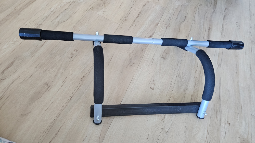 Pull-Up Bar