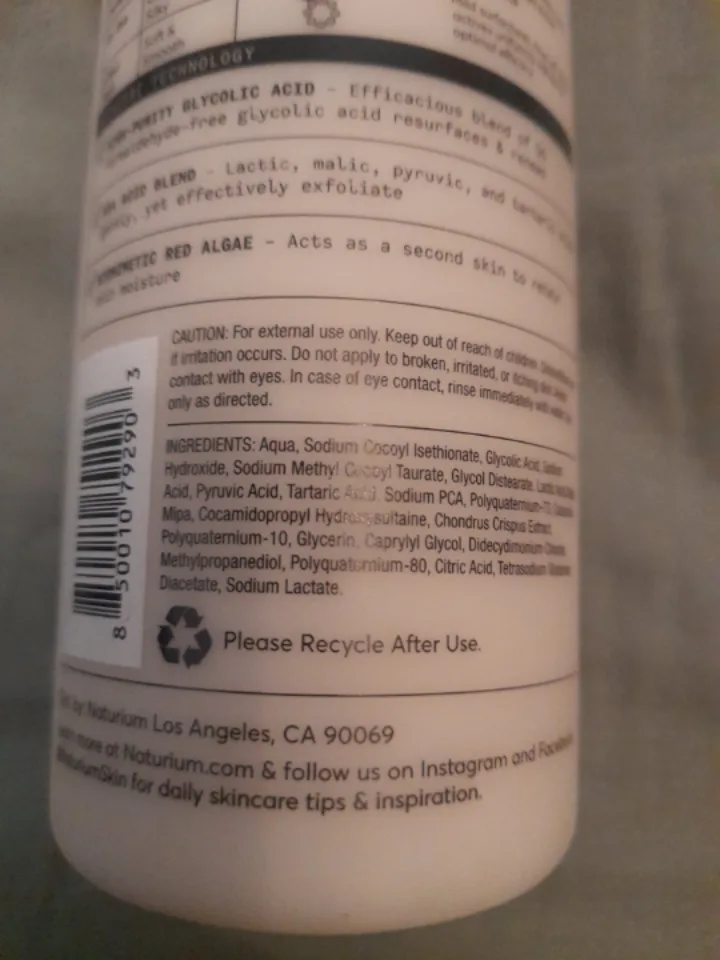 Naturium The Smoother Glycolic Acid Body Wash image indicator(4)