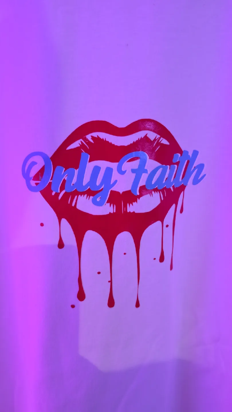Diamond & Only Faith Graphic T-Shirt thumbnail