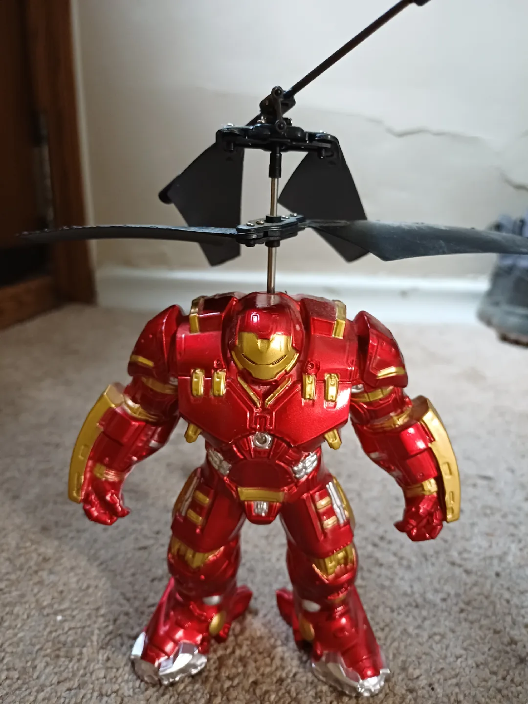 Marvel Avengers Iron Man 2CHANNEL IR RC "Helicopter" thumbnail