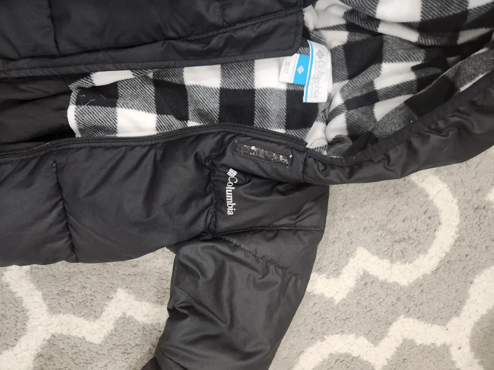 Columbia Black Snowsuit - Size 6-12 Months image indicator(2)