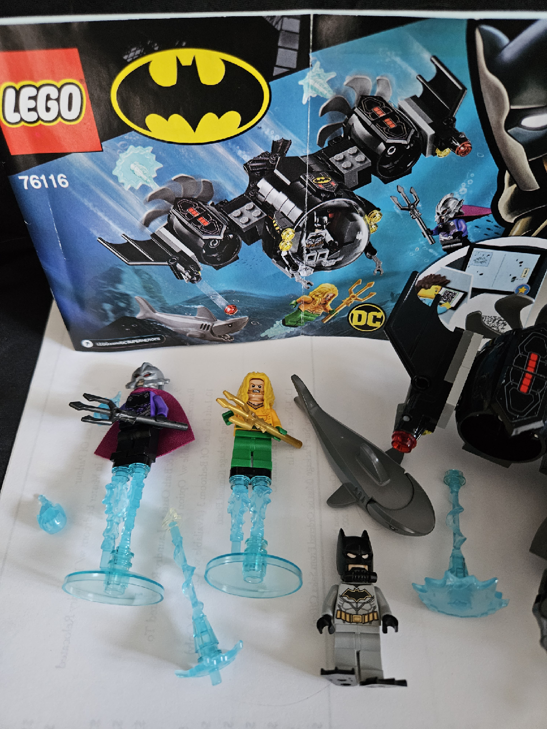 LEGO Retired Set #76116 - Batman Batsub & the Underwater Clash - photo 2
