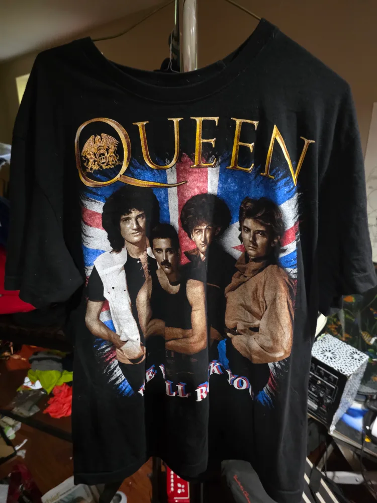 Queen Band T-Shirt xl image indicator(2)