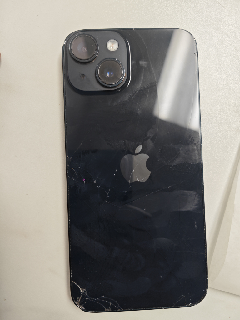 Used iPhone 14 - Black (128GB) unlocked - photo 2