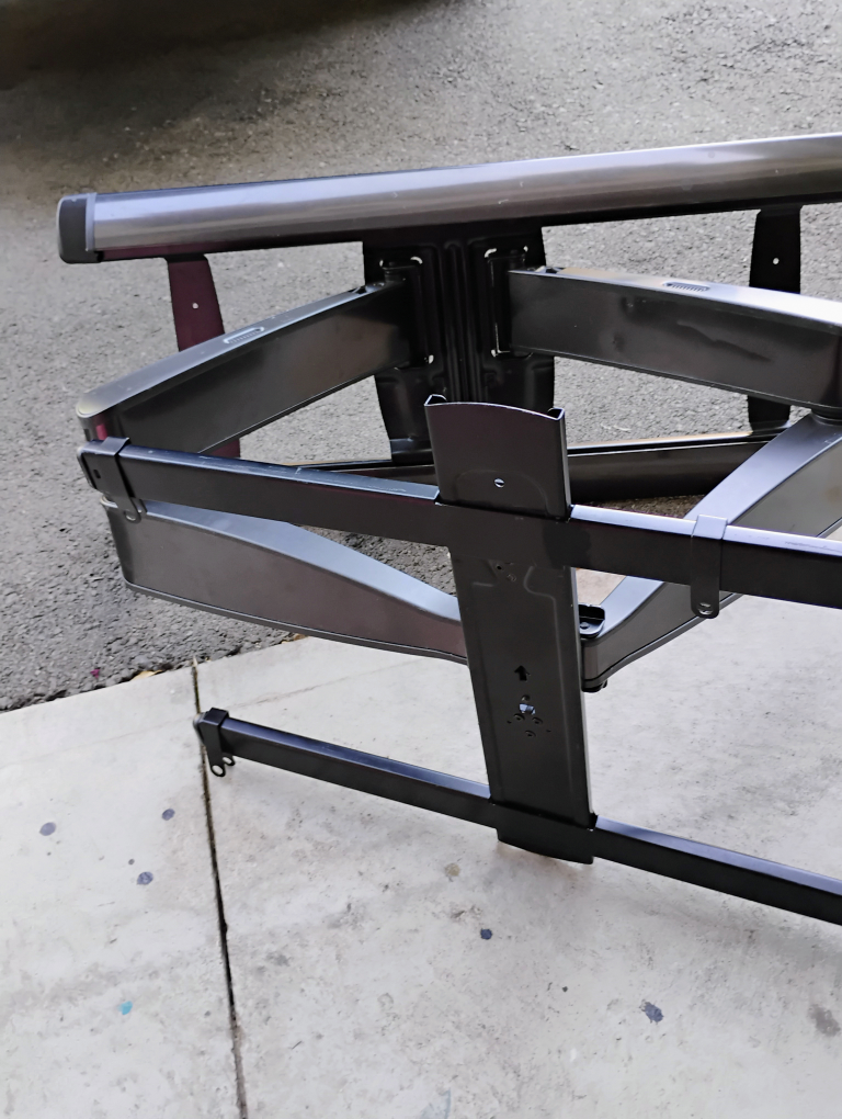 Heavy duty tv mount