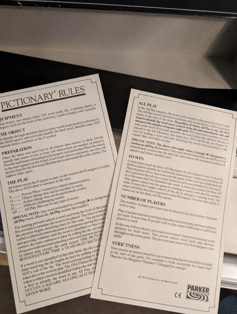 Pictionary Board Game with Box image indicator(8)