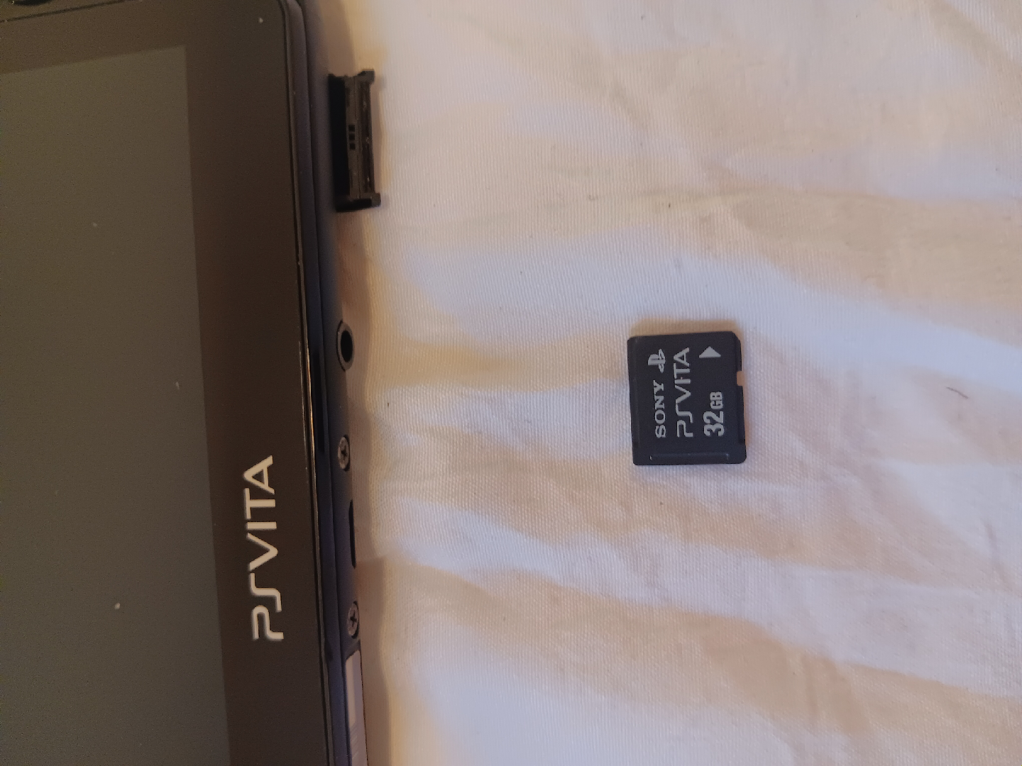 Sony PS Vita with 32GB Memory Card - photo 4