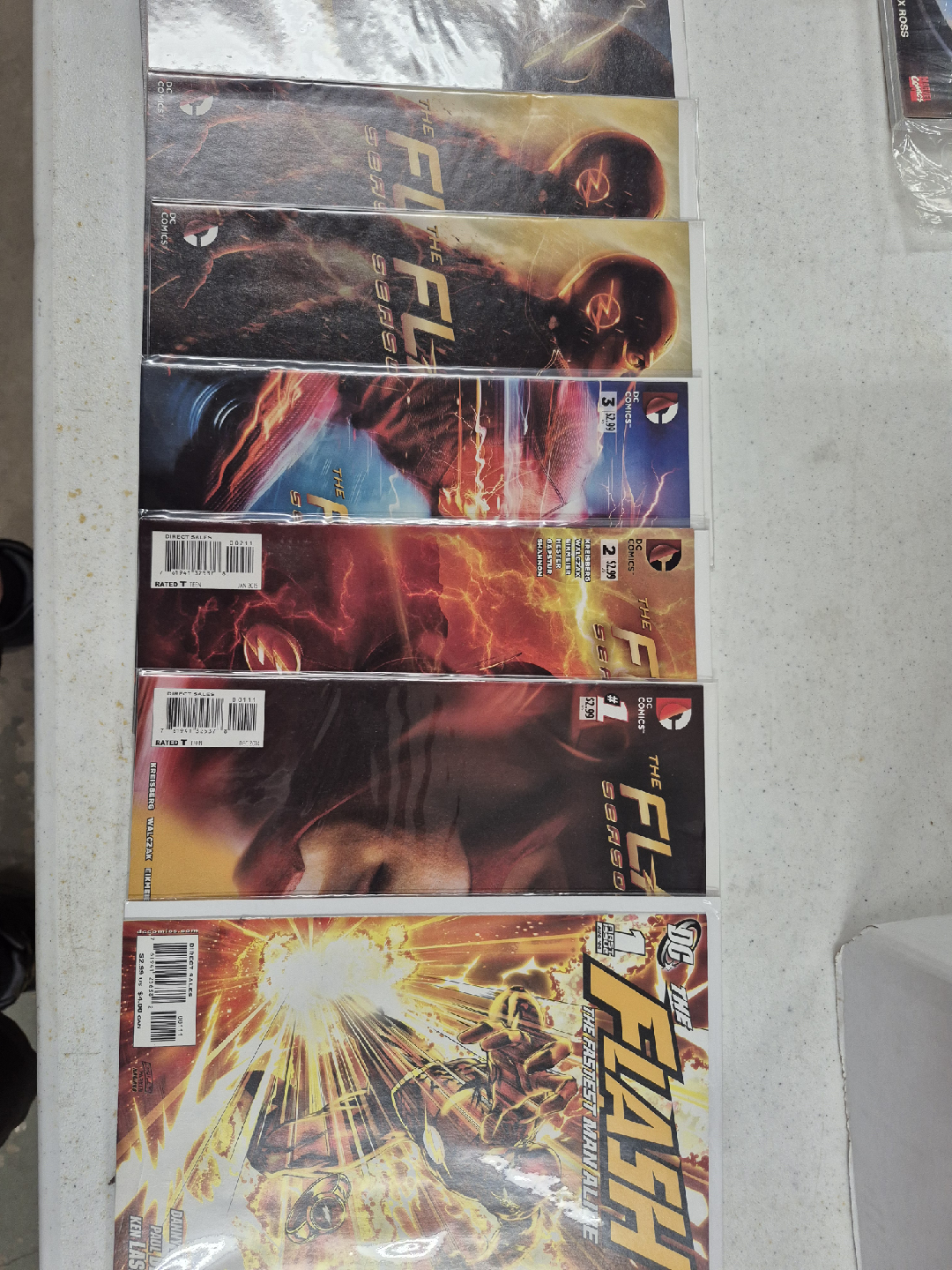 DC Comics: The Flash, Wonder Woman, Green Lantern - photo 2