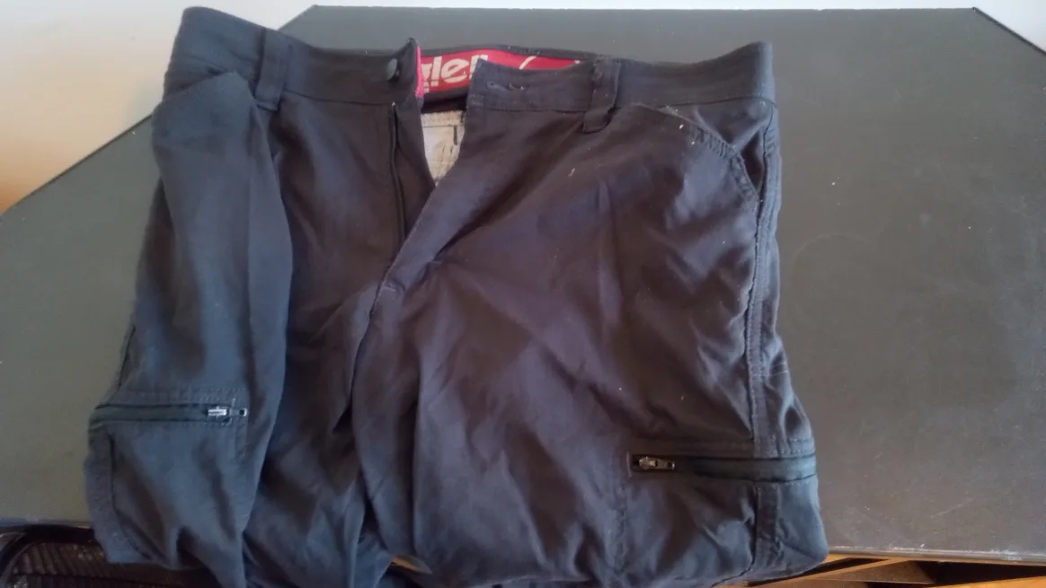 Wrangler Black Cargo Pants