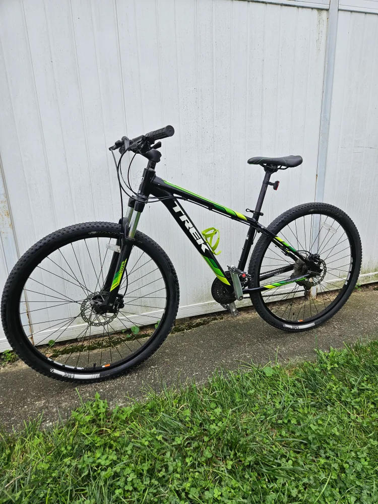 trek marlin 6 mountain bike