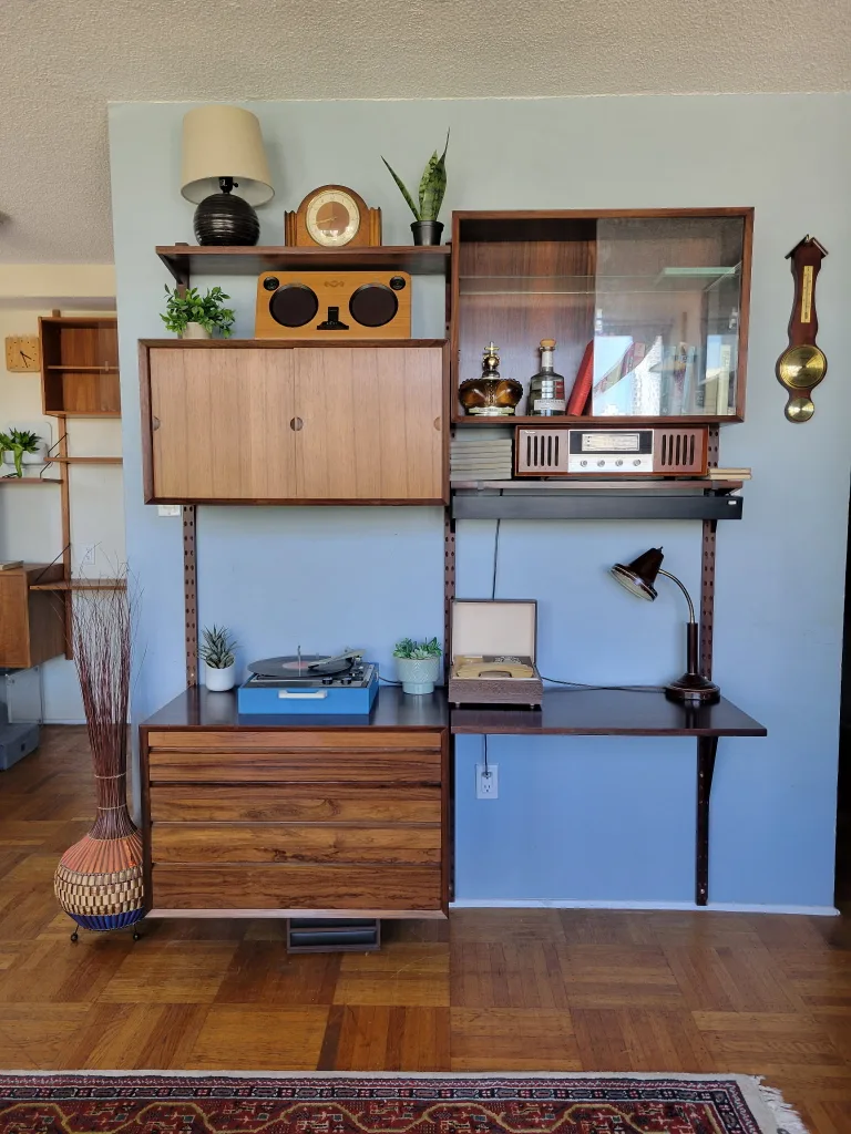 MCM Danish Rosewood Modular Wall Unit thumbnail