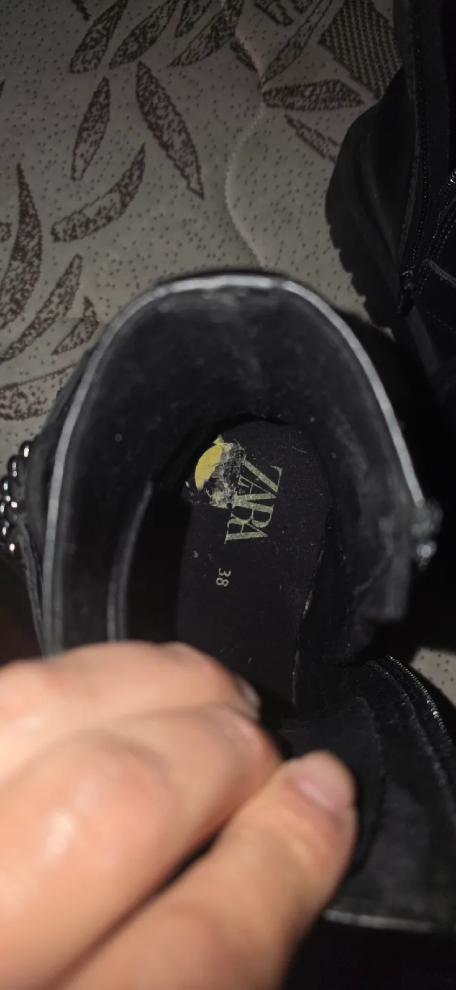 Zara Black Boots Size 38 image indicator(2)