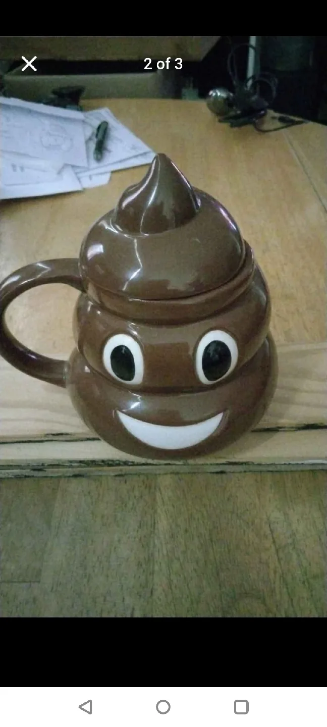 Poop Emoji Mug with Lid image indicator(2)