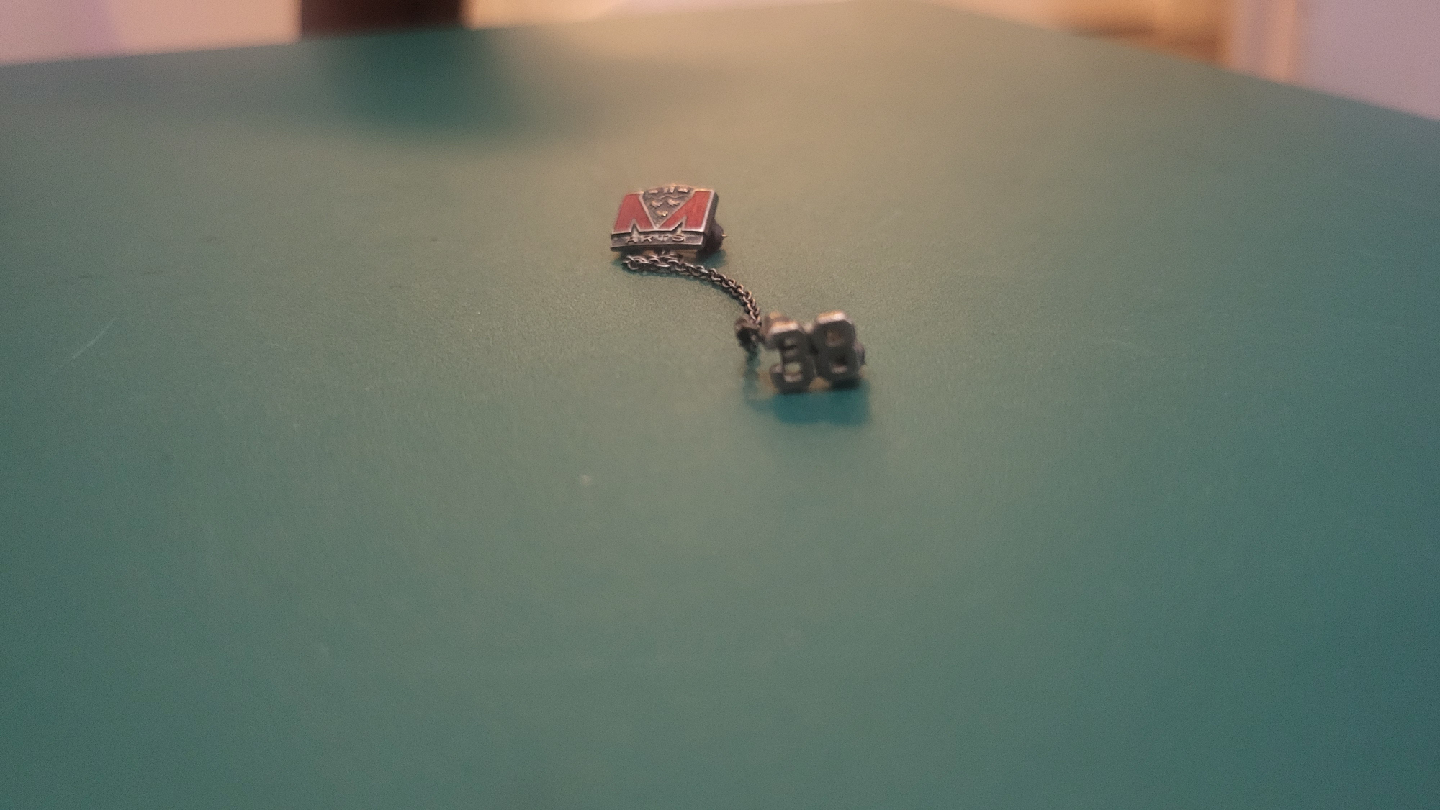 Vintage M Arts Lapel Pin - photo 3