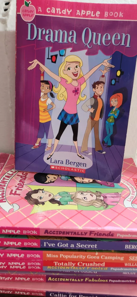 Candy Apple Book Series image indicator(3)