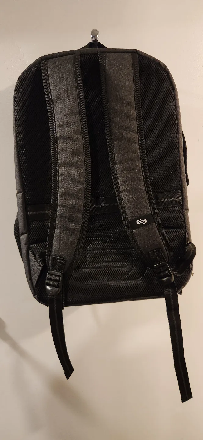 Solo New York Grey Backpack image indicator(3)