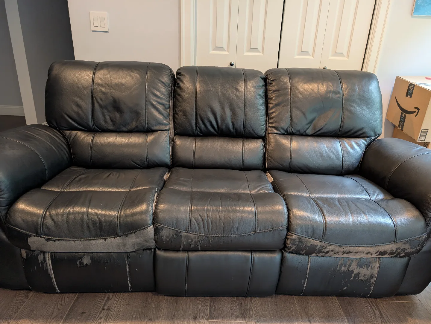 Black Leather Reclining 3 Seater Sofa, Loveseat & Chair Set image indicator(6)