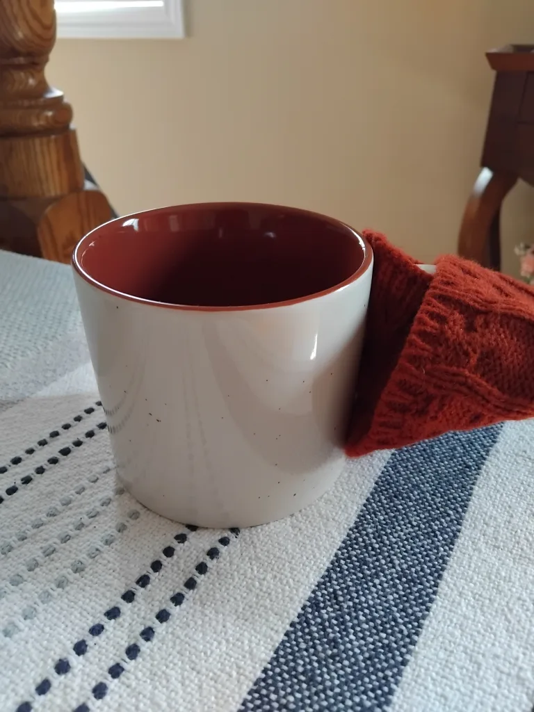 Red Knit Mug Cozy image indicator(2)