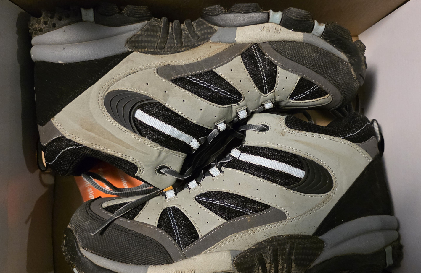 KOOTENAY Mid-Cut Hiker, Grey/Black, Size 9 EEEE - photo 2