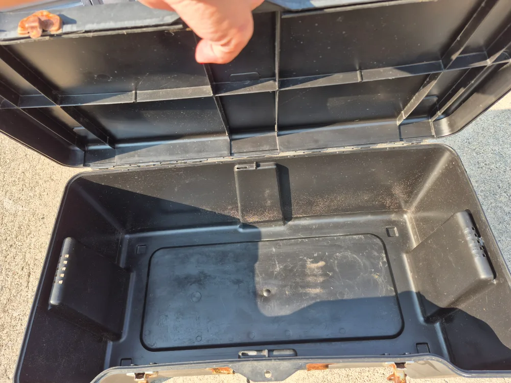 Black Plastic Storage Trunk image indicator(2)