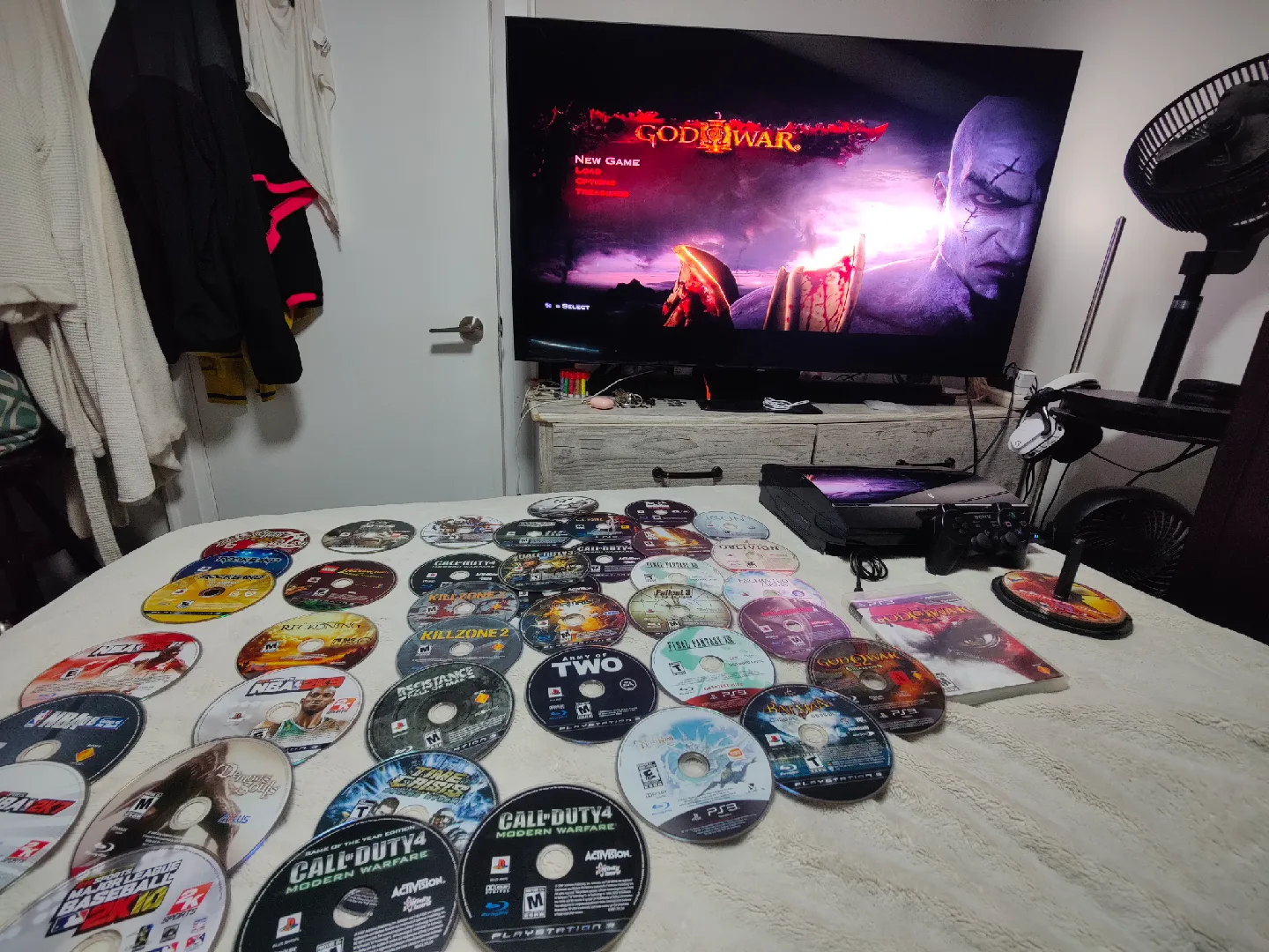 PlayStation 3 (PS3) Console with Games image indicator(5)