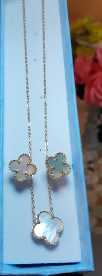 18K Gold Plated Mother Of Pearl Necklace & Earrings Set thumbnail