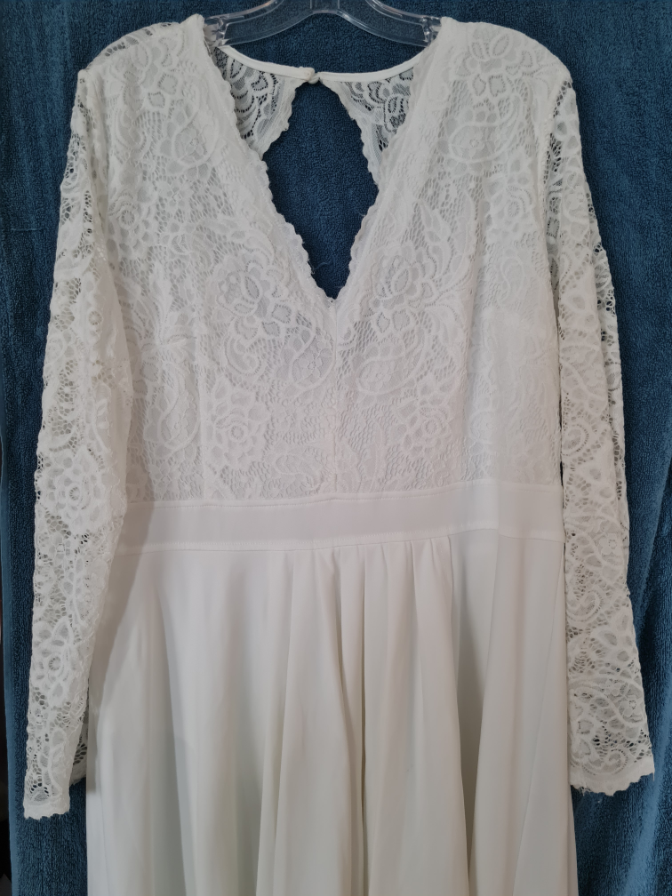 Elegant White Lace Wedding Dress