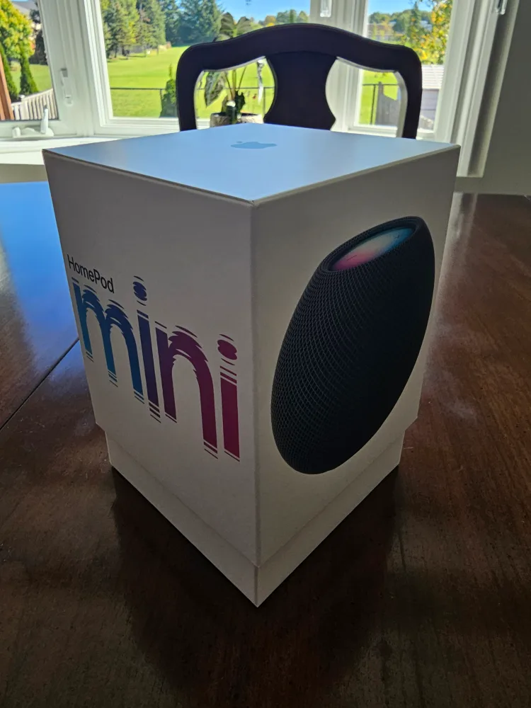 Apple HomePod mini - Like New! thumbnail