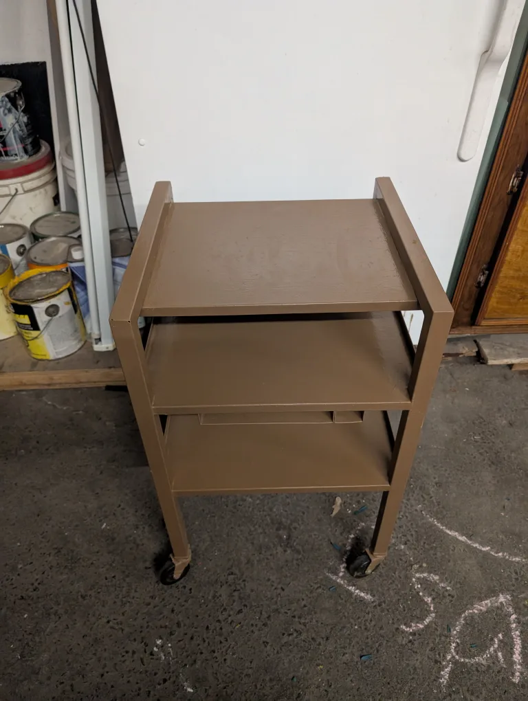 Brown Metal Rolling Cart image indicator(2)