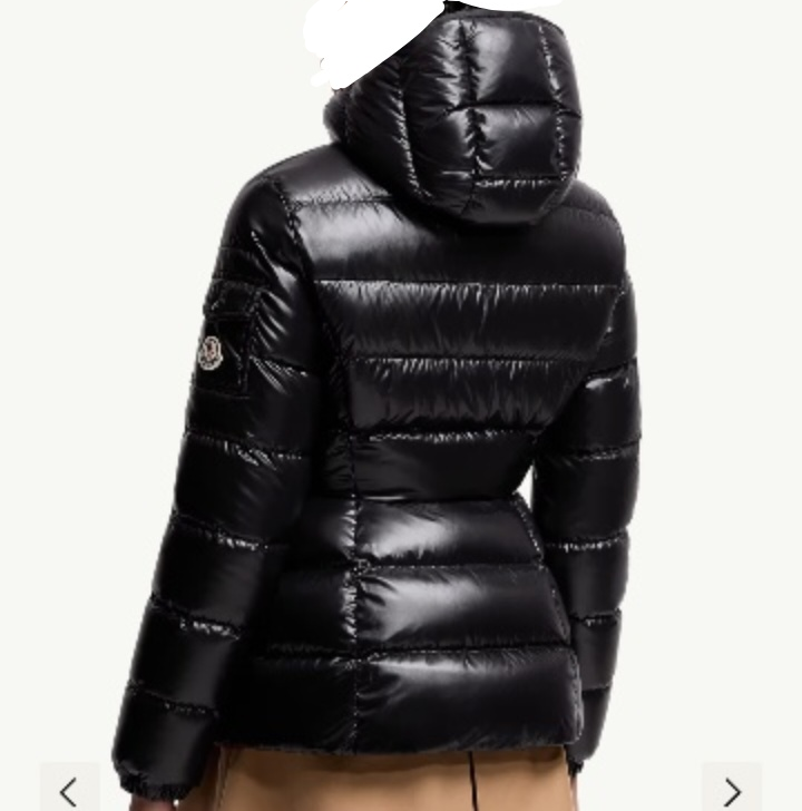 moncler size small jacket - photo 3