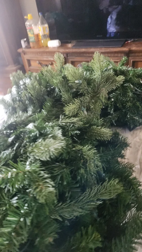 Artificial Christmas Tree image indicator(2)