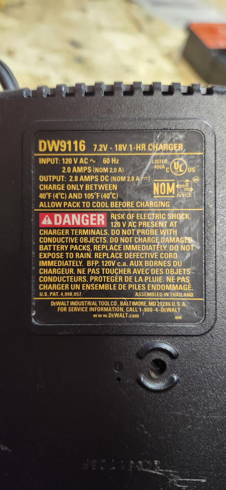 DeWalt DW9116 7.2V-18V 1-Hour Ni-Cd Charger - photo 2