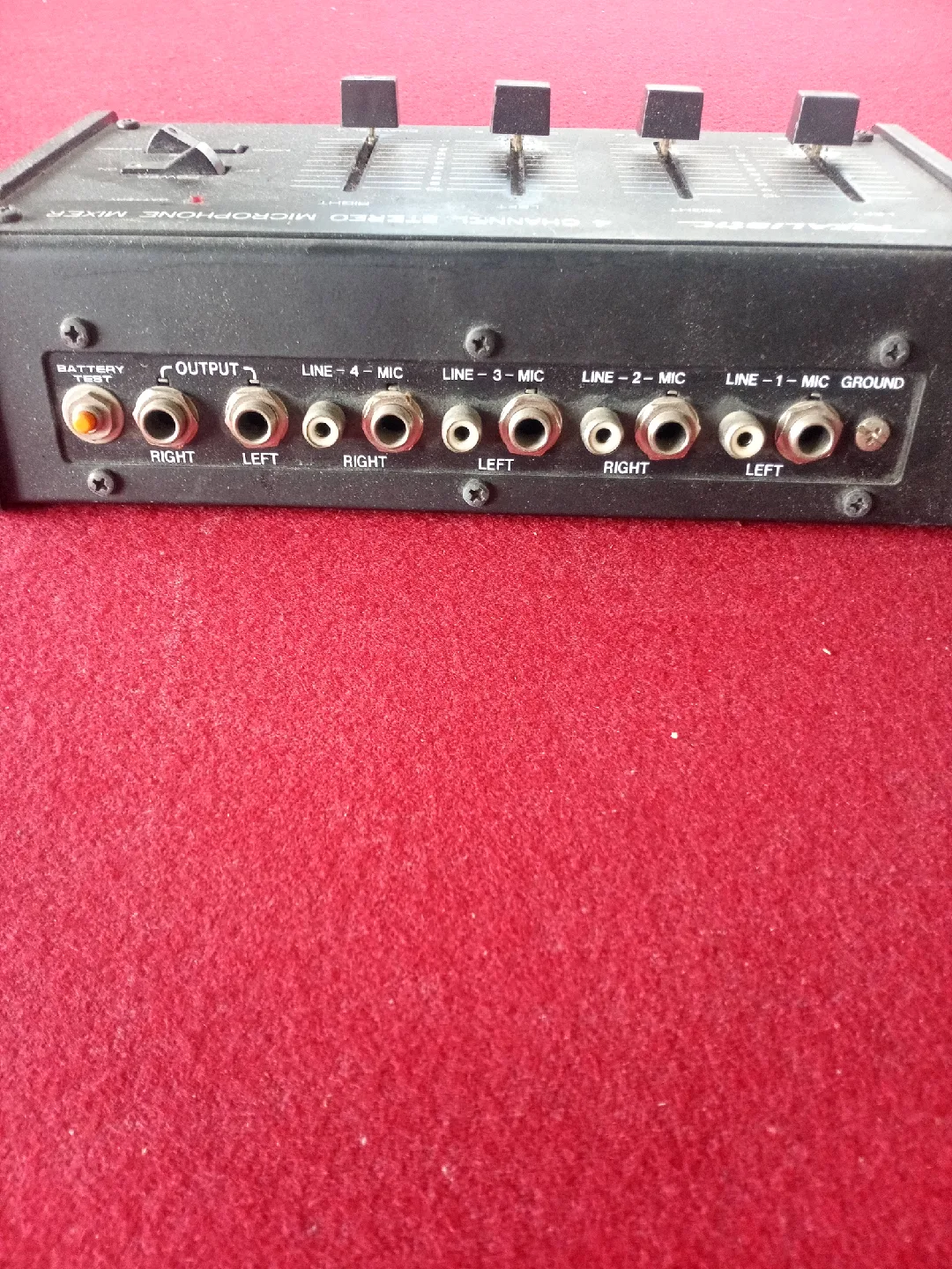 Realistic 4 Channel Stereo Microphone Mixer image indicator(2)