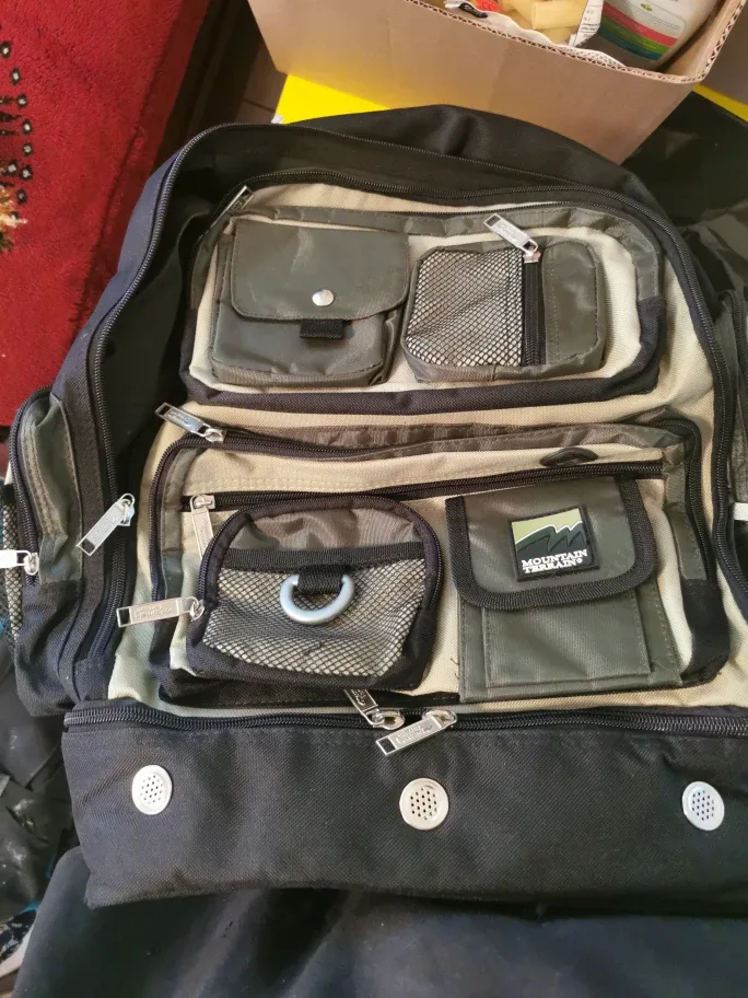 Mountain Maine Black Backpack image indicator(2)