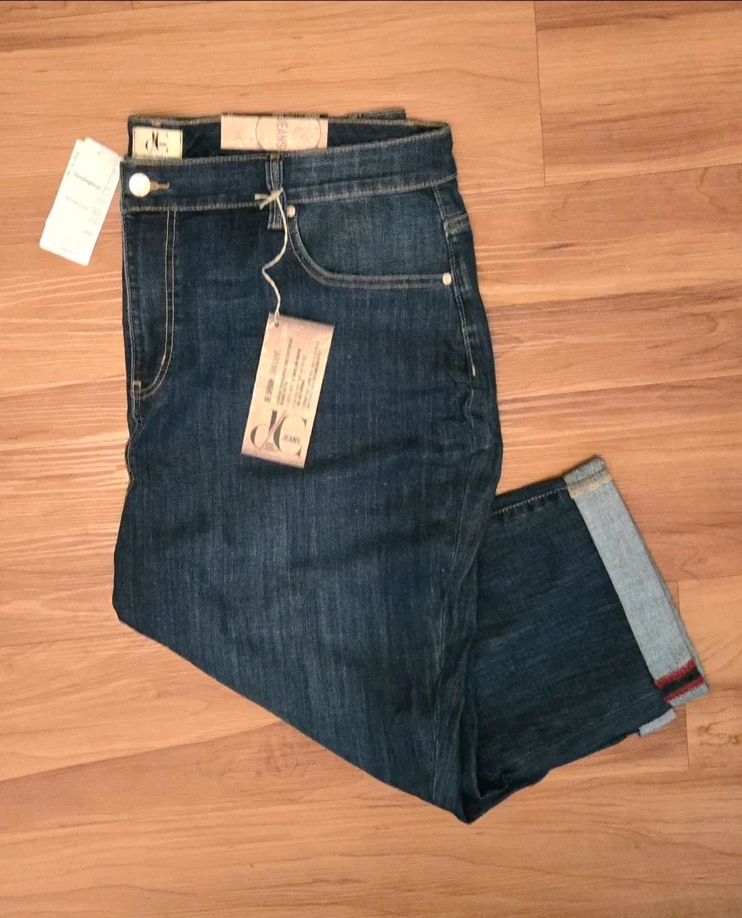 NEW Plus Size Denim Capri Jeans image indicator(2)