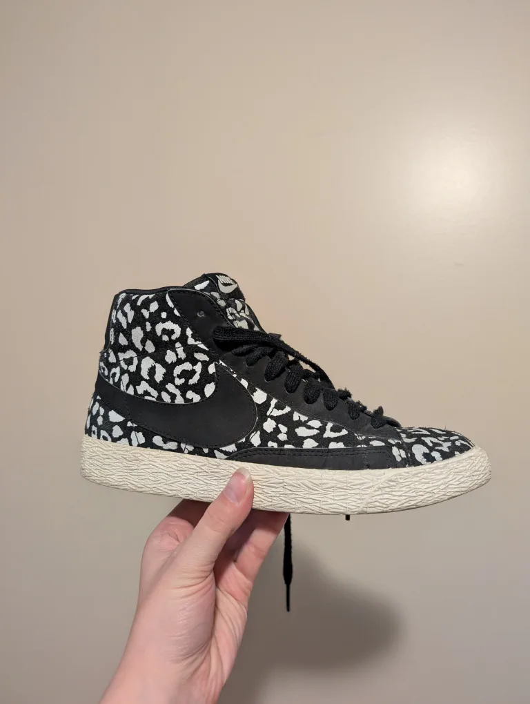 Nike Blazer Mid '77 Leopard Print, Size 7.5 image indicator(4)
